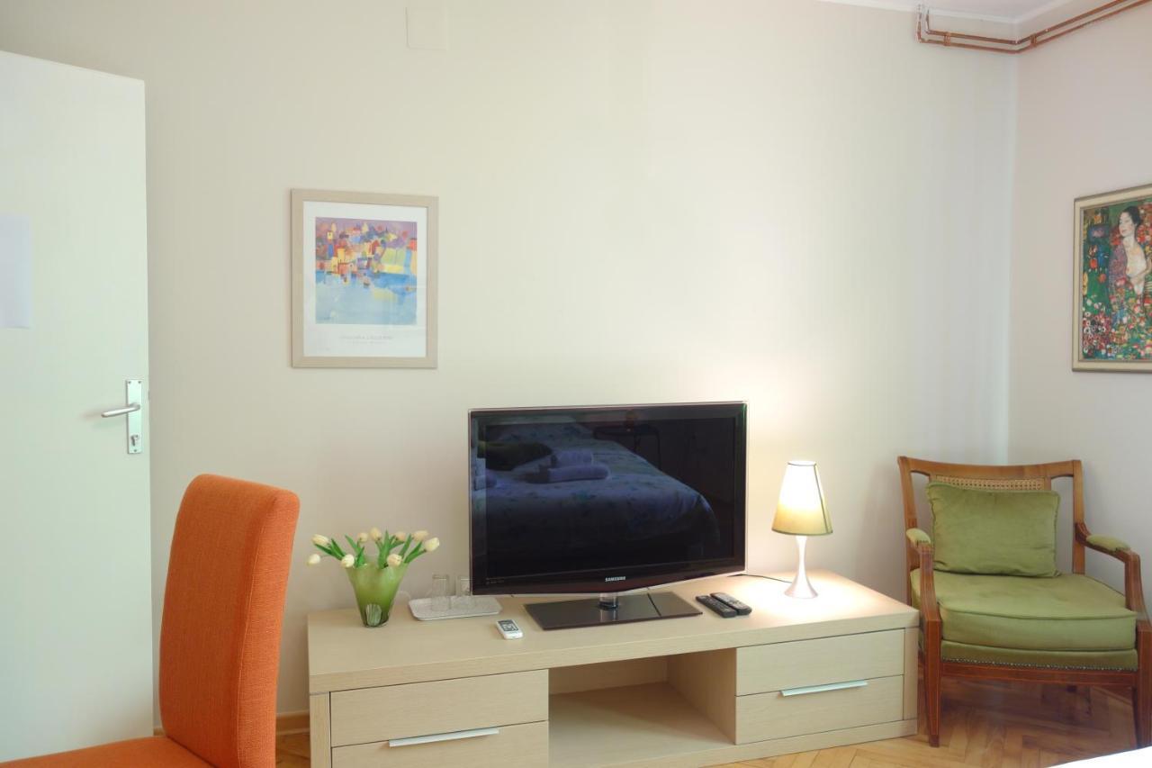 Quantum Guest house